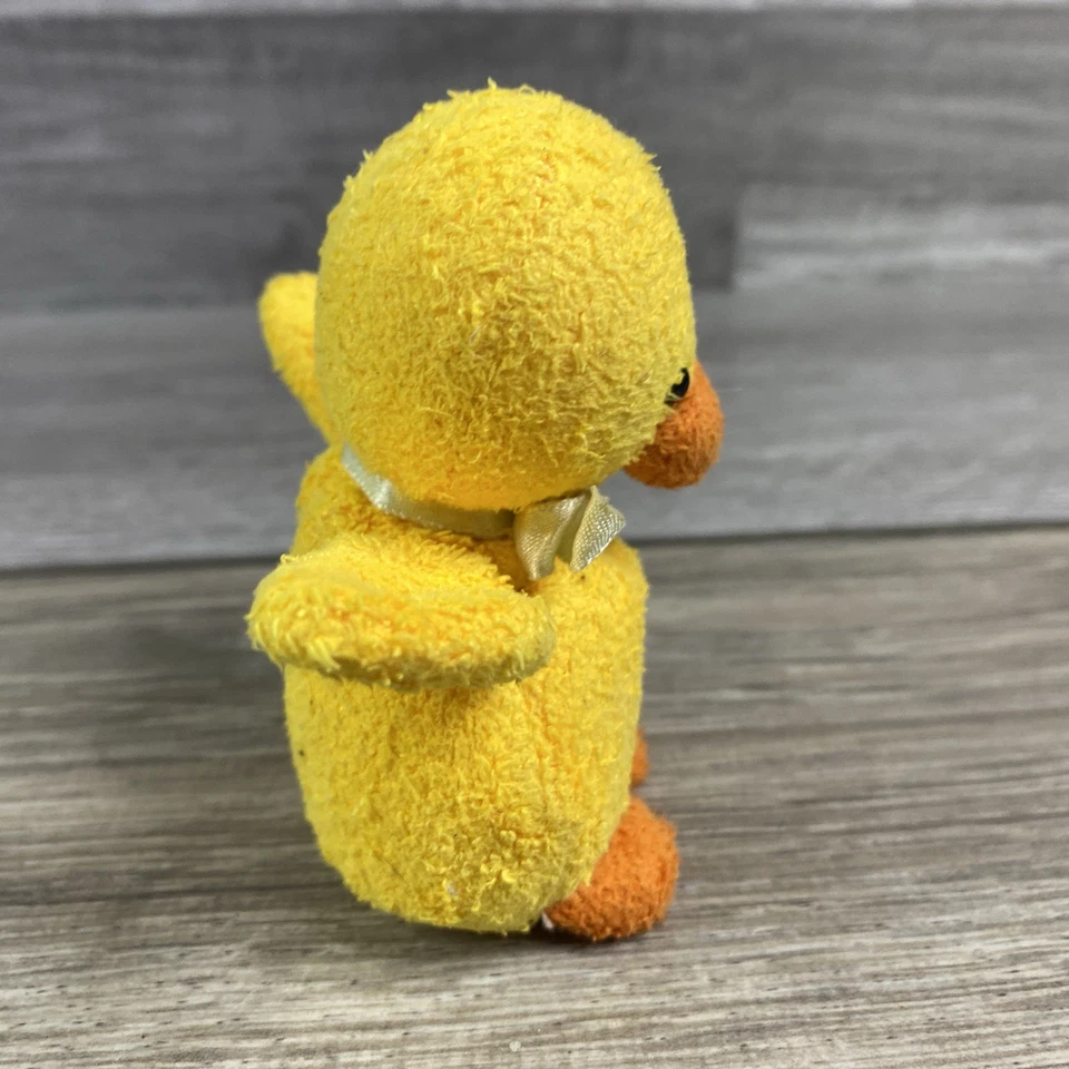 Russ Berrie Tootles Duck Luv Bunch Luv Pets Plush Yellow Terrycloth 3.5” No Tag - Image 4 of 4