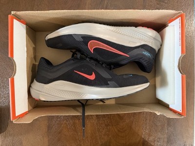 NEW Nike Quest 5 Black Crimson Sneaker 7 Mens / 8.5 Womens