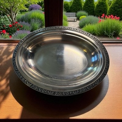 Oneida Custom Stainless Oval Bowl Serving Dish 18/8 Floral Border 8''W x 11''L