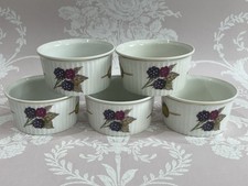 Royal Worcester Piatti Ramekin x 5 Ottime Condizioni.