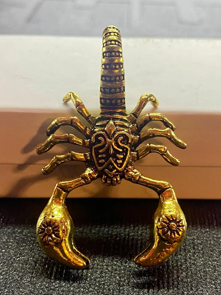 Смелый золотой и черный тон скорпион подвеска - унисекс хип-хоп модные ювелирные изделия - Изображение 4 из 4
