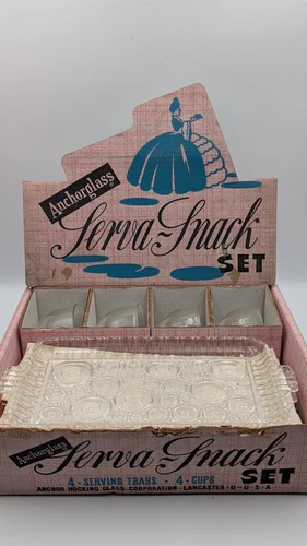 Vintage Anchorglass Serva Snack Set 4 Serving Trays / 4 Cups Anchor Hocking