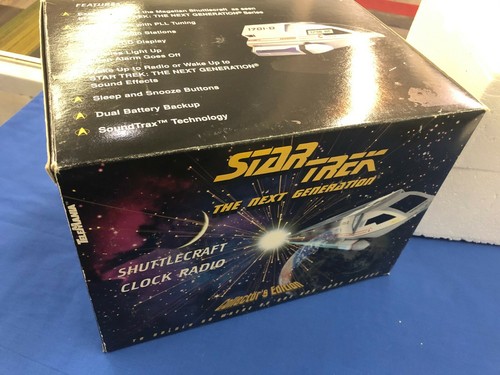 1994 Star Trek The Next Generation Collector's Edition Shuttlecraft Clock Radio - Picture 7 of 10