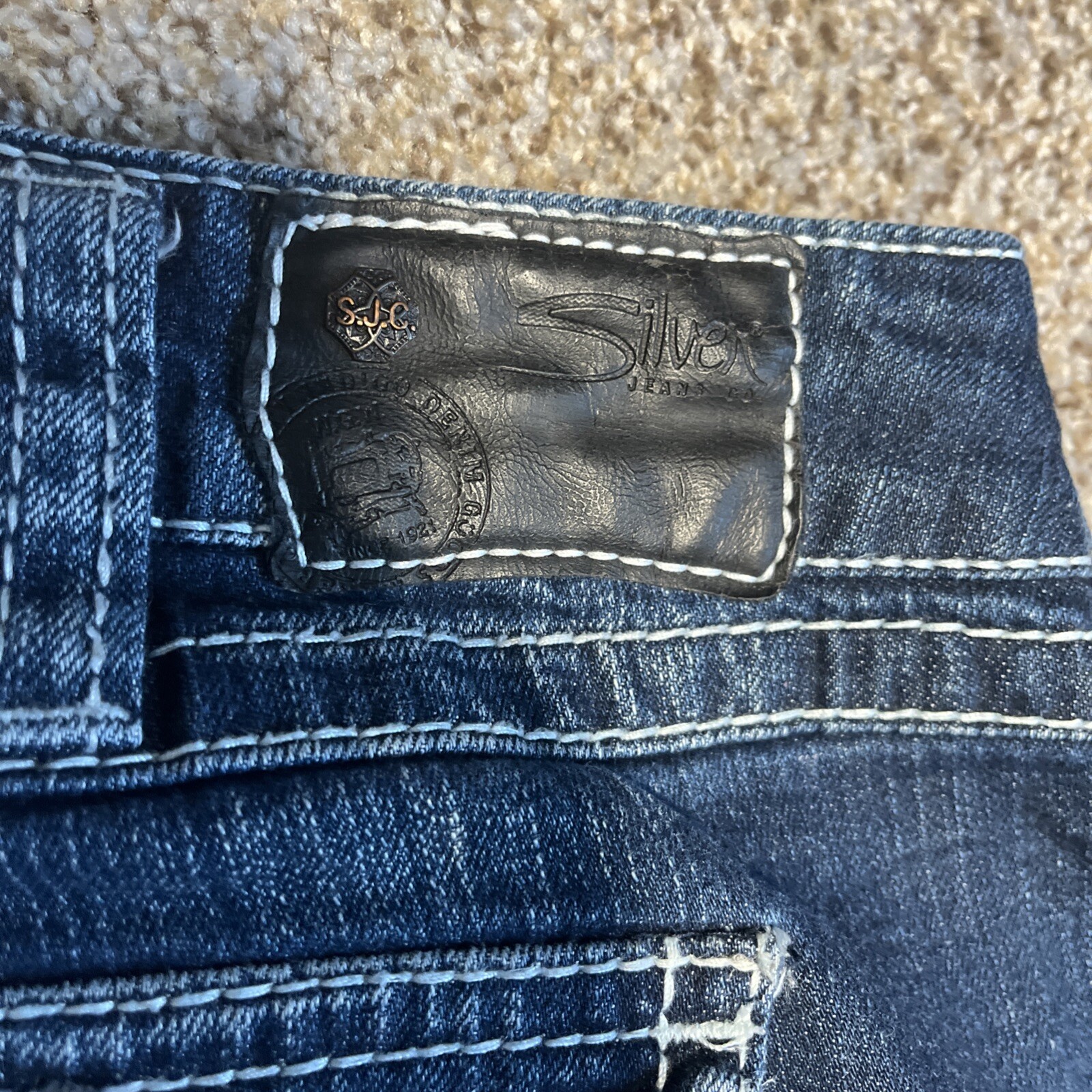 Silver Suki Surplus Women's Dark Wash Flap Pocket Bootcut Denim Jeans 24 (43x32) - View 16