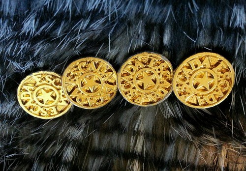 Vtg Gold Escada Star Set of 4 pc Designer Metal Buttons - 第 1/3 張圖片