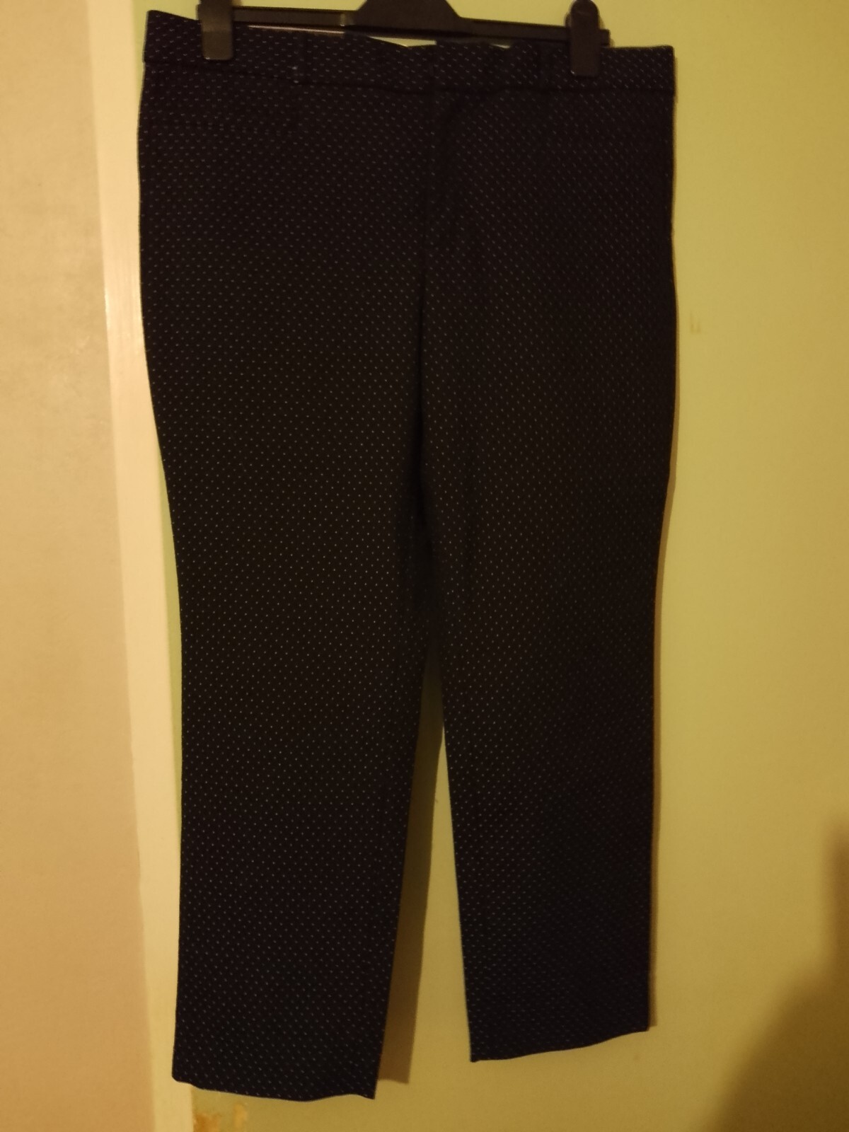 Picture 1 of 5