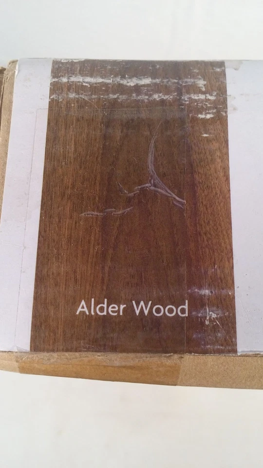 Centro de Entretenimiento 51.26" X 15.55" X 23.03" Acabado Madera de Aliso Patas Negras Sostiene Foto 3 de 4