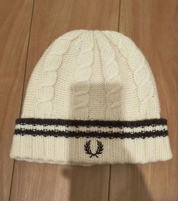[Good condition] FRED PERRY cable Beanie ivory