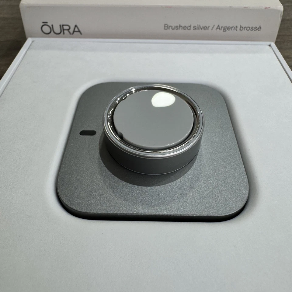 Oura Ring Gen 4 Size 14 Brushed Silver - Brand new  - Image 4 of 4
