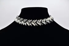 Vintage Silver Tone Leaf Choker Necklace Textured Leaves Statement Collar BinBQ