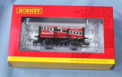 Hornby R60305 Snow & Sons Privatbesitz 5 Plankenwagen Spurweite OO Neu in OVP