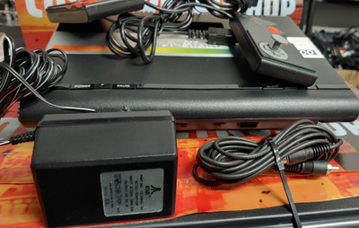 Atari 7800 VCS Videospielsystem (komplett mit 2 Contr) works 8-bit SEALED 021025