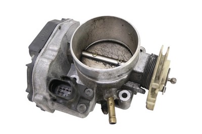 Audi A4 B5 Passat 3B Drosselklappe 078133063AB 2.8 ACK Motor ALF 2,4