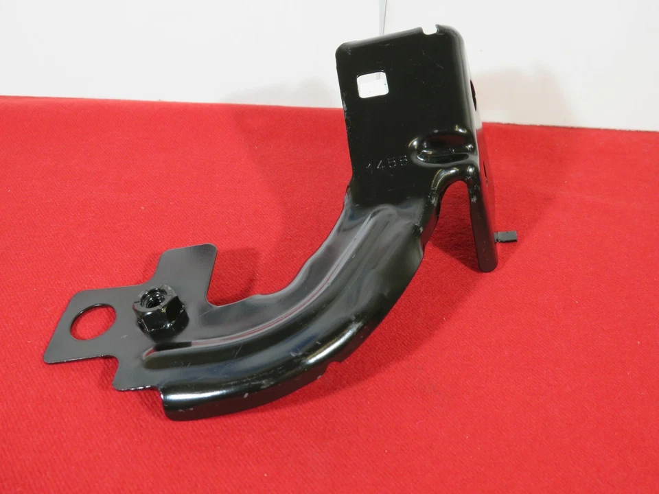 Soporte de refuerzo delantero izquierdo MOPAR DODGE RAM 1500 2500 3500 4500 5500 Foto 3 de 4