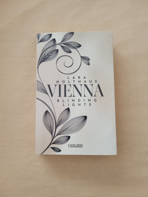 Vienna 1: Blinding Lights, Lara Holthaus, 2024, 2. Auflage
