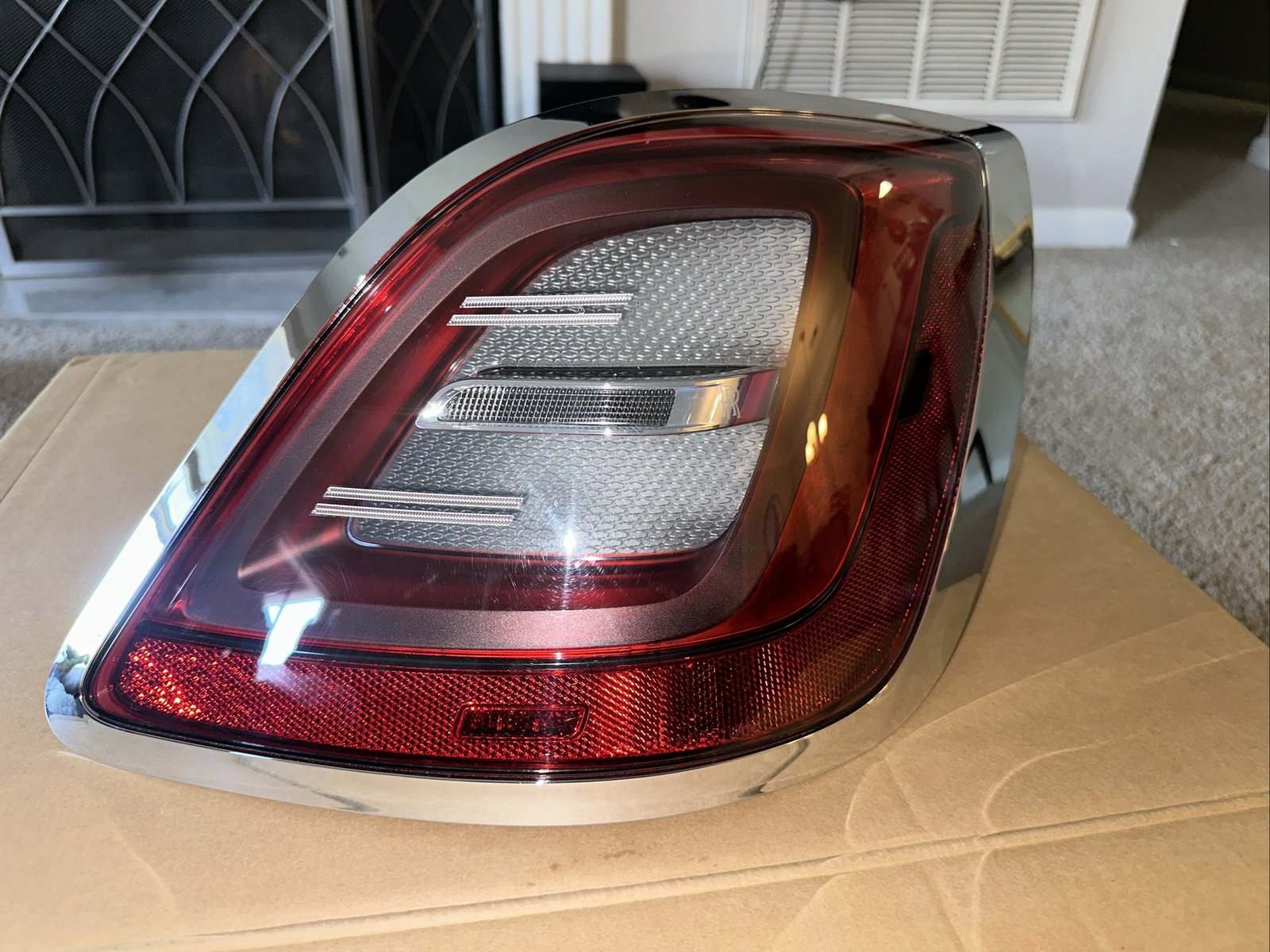 2021 2022 2023 RR21/22 ROLLS ROYCE GHOST RIGHT & LEFT SIDE TAIL LIGHT OEM USED