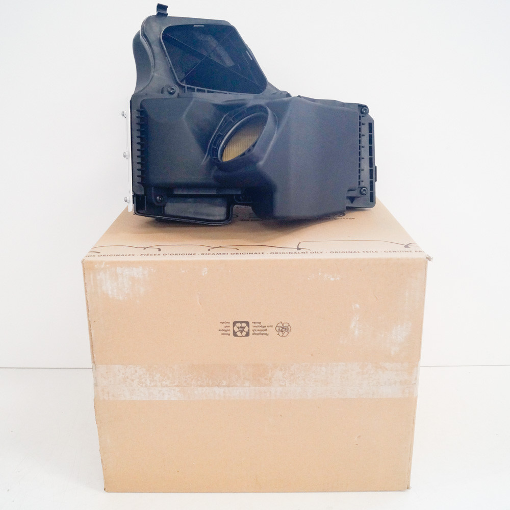 AIR CLEANER AUDI A4 1169694 12 13 ASSY 2.0L ONE MOUNT MISSING for  