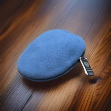 NEW Kangol The Original The 100% New Wool 504 Cap Men’s Size Medium