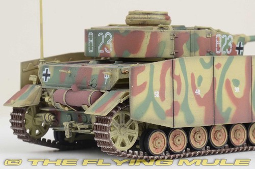 Dragon Models 1:72 Sd.Kfz.161 Panzer IV H German Army 2.PzDiv #823 w/Schurzen - Picture 6 of 8