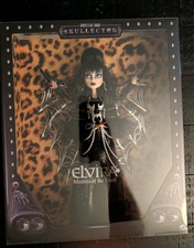Monster High Skullector Elvira Mistress of The Dark Doll 2025 MIB box Protector 