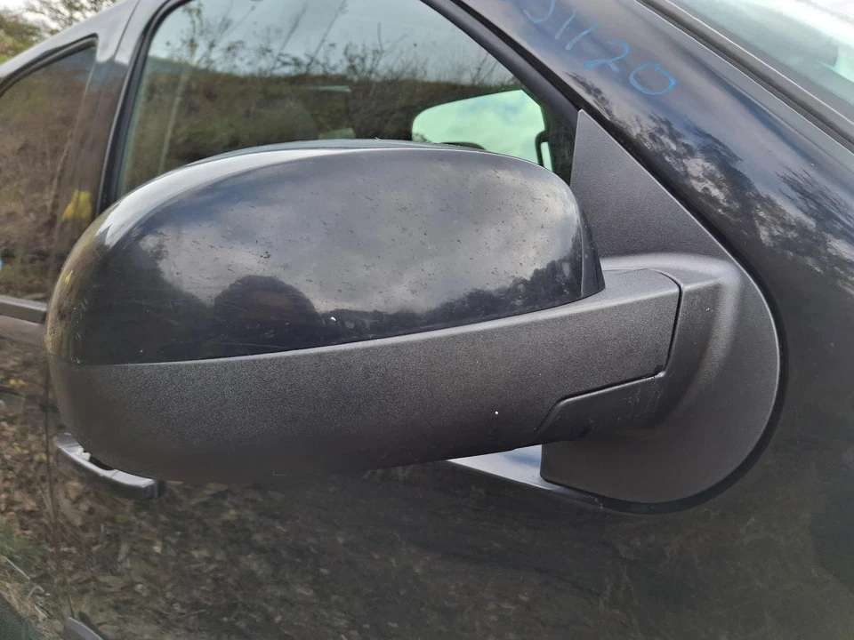 Conjunto de luz trasera izquierda usado se adapta a: Chevrolet Tahoe 2009 con opción híbrida opcional M99 Foto 4 de 4