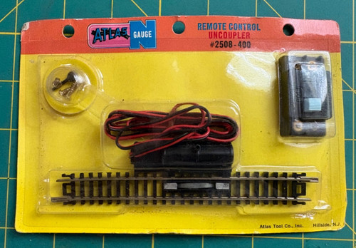 Desacoplador de control remoto escala N Altas 2508-400, nuevo de lote, muy raro, vintage, código 80 | Condition: New
