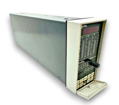 Moore 351A21NNN Loop Controller 15738-119 For Parts Repair No Power