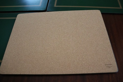 Set of 4 Pimpernel Green and Gold Placemats – Pre-Owned – No Box - Picture 5 of 5