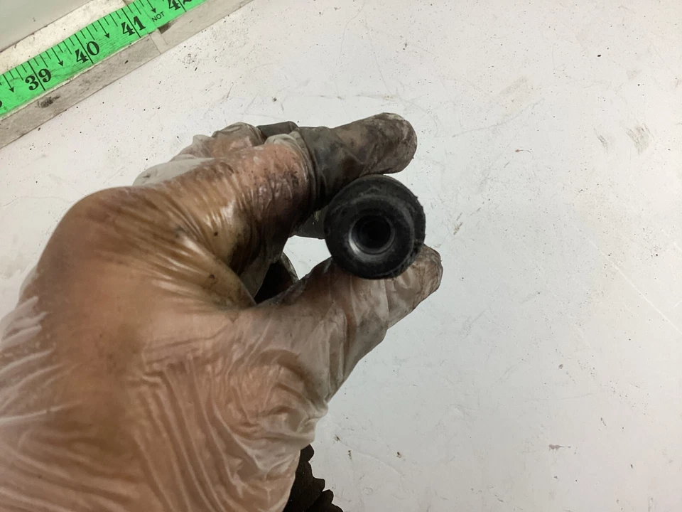 Dodge Grand Caravan 2013-2018 pinza de freno delantera derecha del lado del pasajero OEM Foto 3 de 4