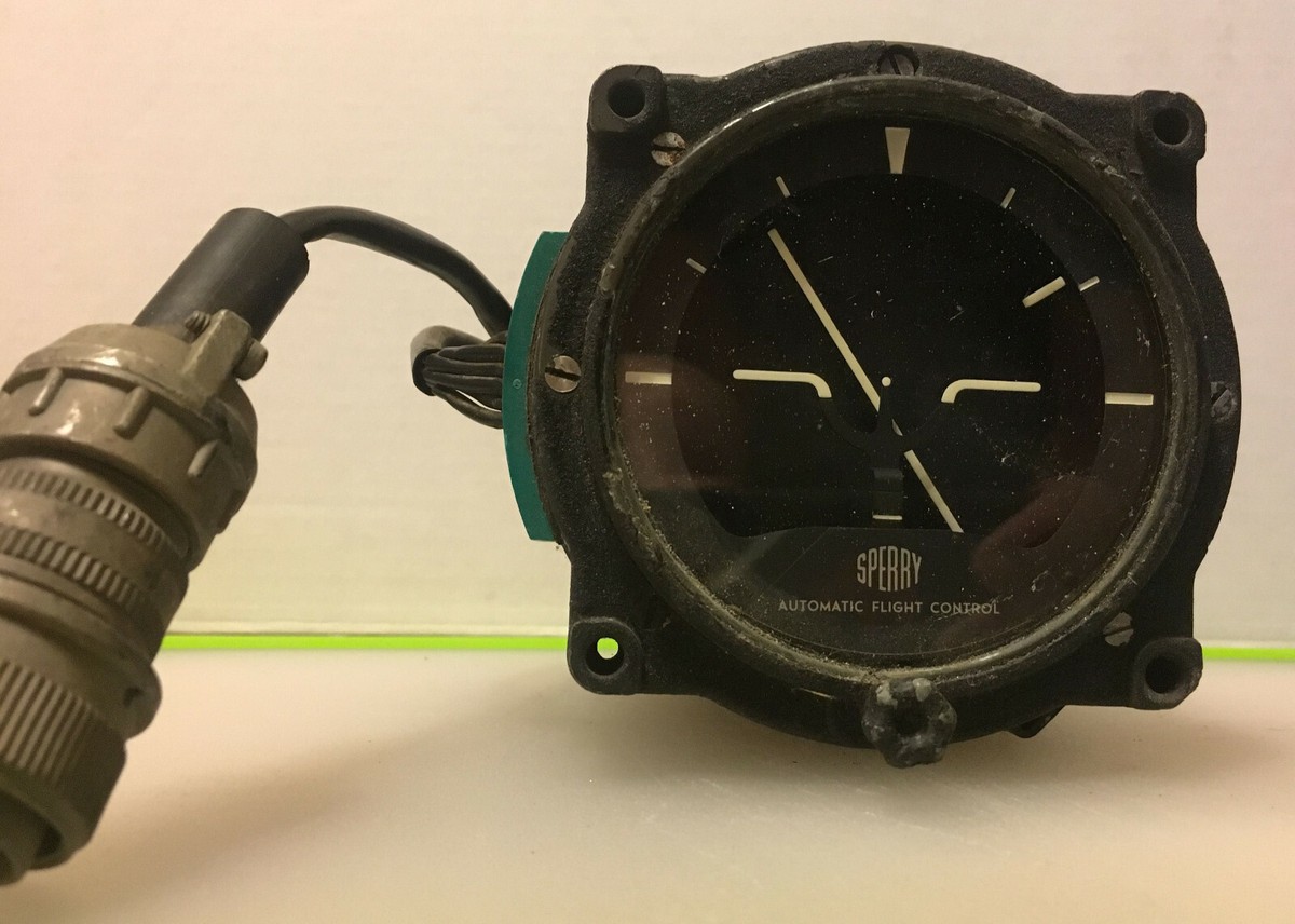 Vintage Sperry Automatic Flight Control Gyro Horizon 2585063-2