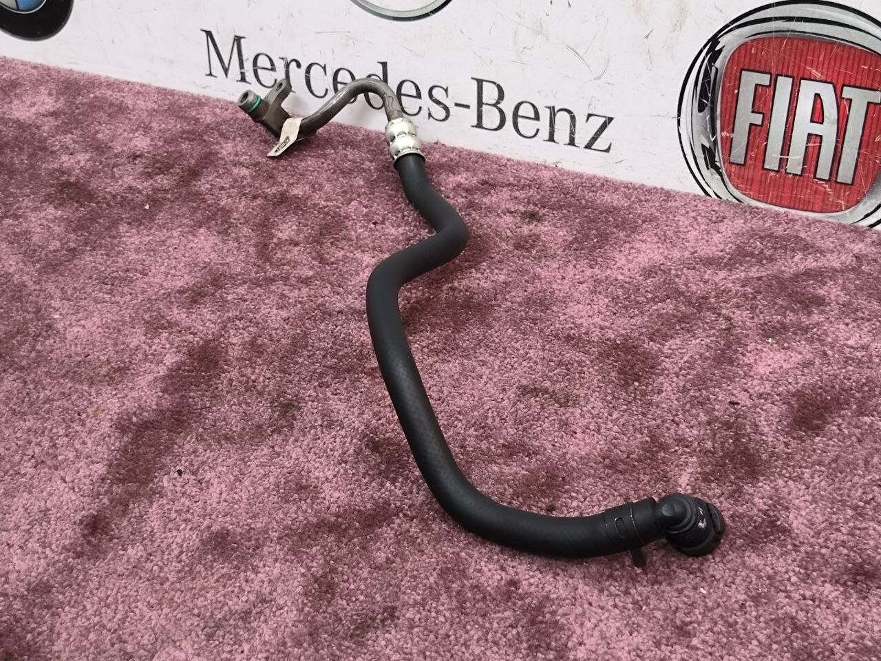 Range Rover Sport L494 13-16 2993cc 3.0d Oil Pipe Hose CPLA5E497LB 