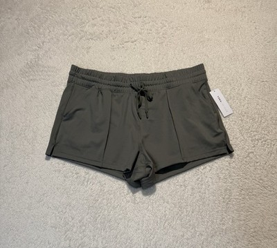 Yogalicious Lux City Life 4  Shorts Size 1X Agave Green New