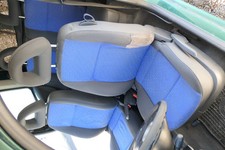 Arosa Lupo Sitz vorne links Fahrersitz Höhenverstellung schwarz blau