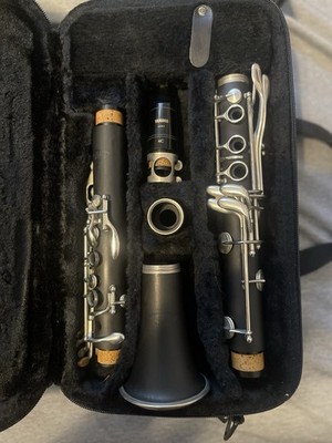 Ridenour clarinet with Yamaha 4C Mouthpiece & Case