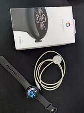 Google Pixel Watch 2 LTE 40 mm Noire bracelet silicone, boîte + câble charge