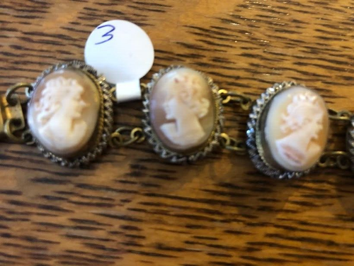 VINTAGE CAMEO BRACELET 7 SHELL CAMEOS +EARRINGS + XTRA CAMEO SIGNED GM ITALY - Picture 2 of 19