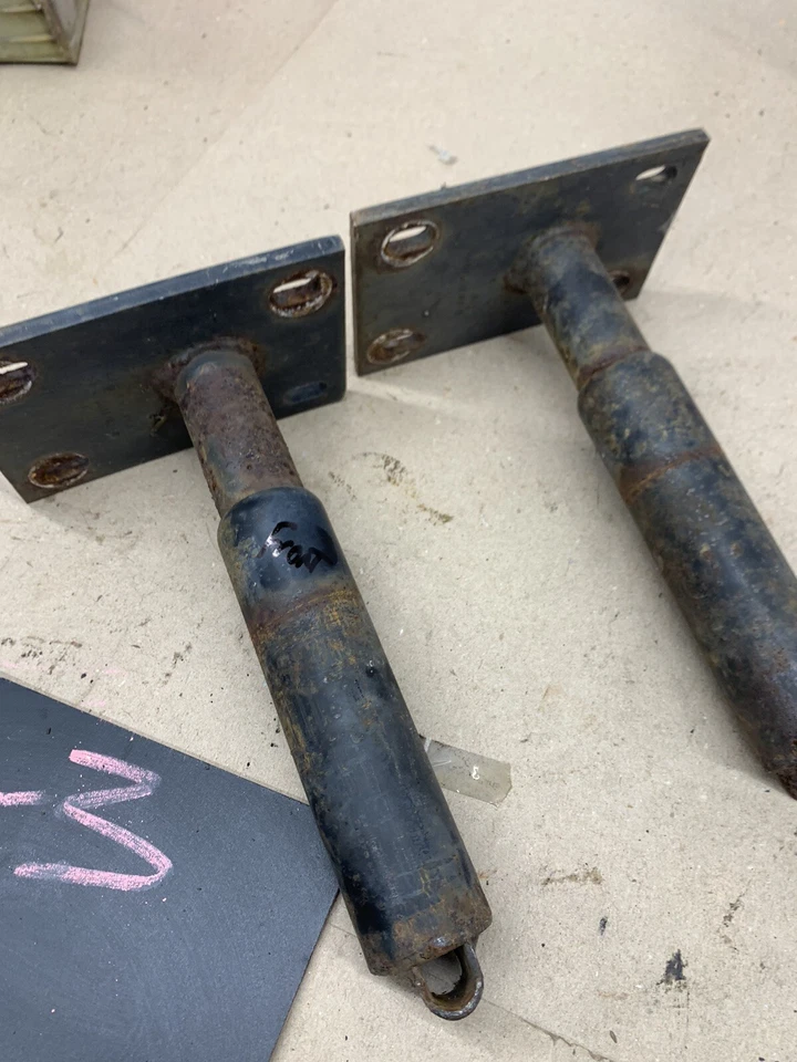 79-1982 1979-1986 Mustang Foxbody parachoques delantero amortiguadores de impacto par D9ZB-17D809-AE Foto 4 de 4