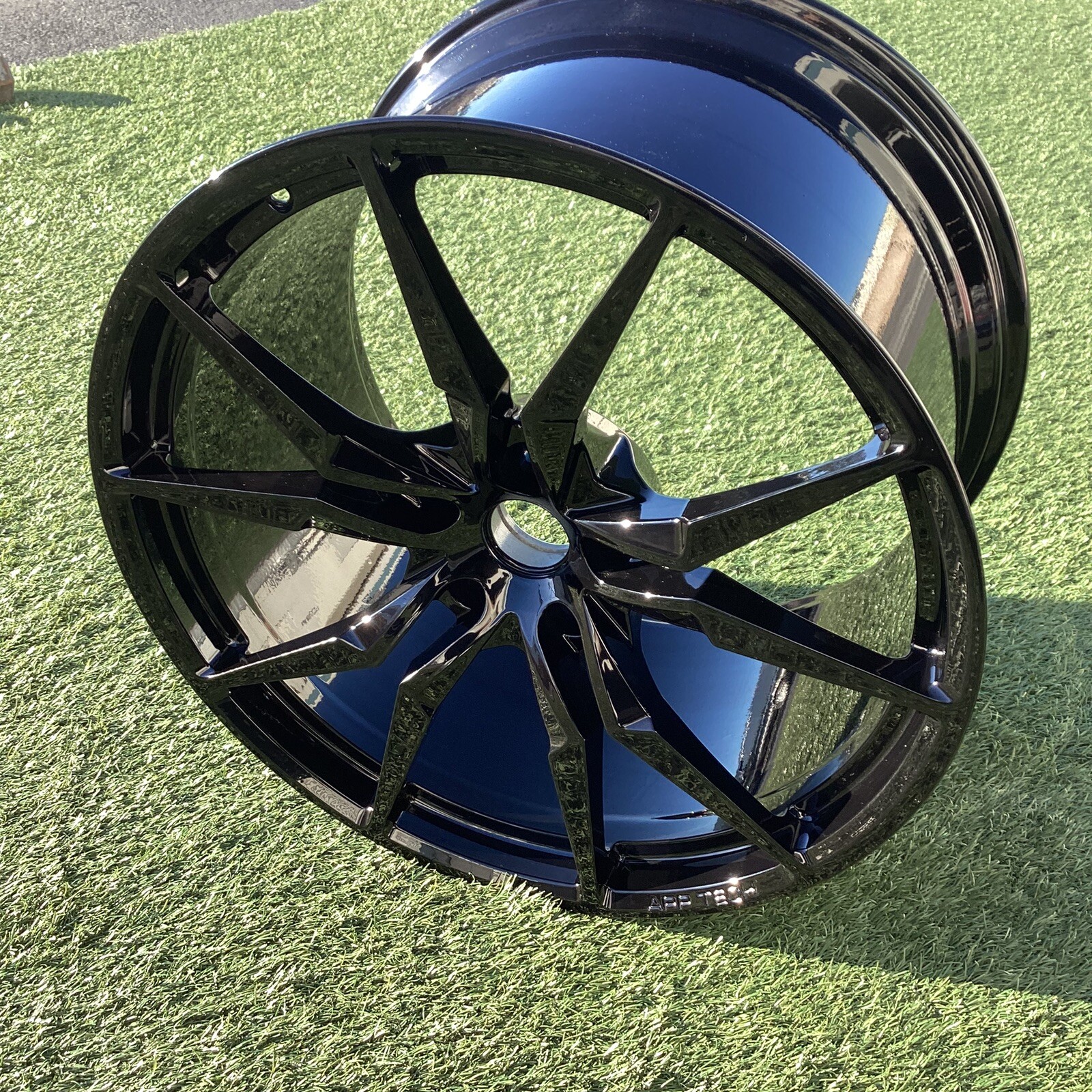 21” Lamborghini Aventador Apptech Rear Wheel Gloss Black 13Jx21 5x120