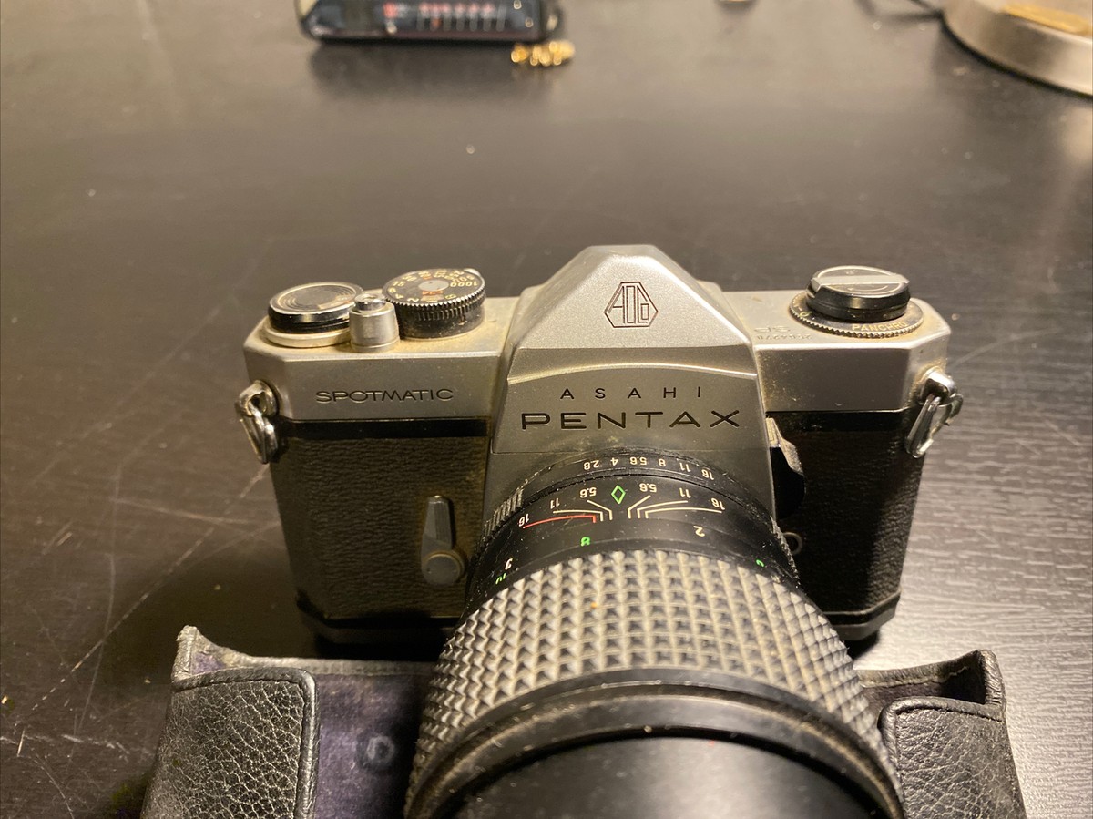 Vintage Asahi Pentax Spotmatic 35mm Film Camera w. Magnum 13mm