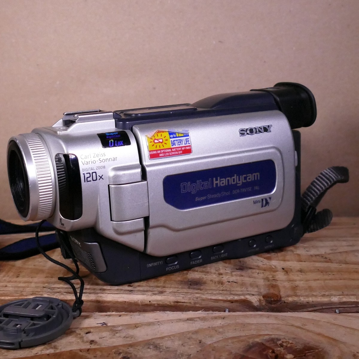 SONY HANDYCAM miniDVビデオカメラ DCR-TRV9 ④ SONY ソニー DCR-TRV9 デジタルビデオカメラ