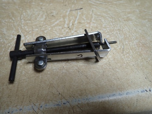 Water Faucet Handle Puller Num 2