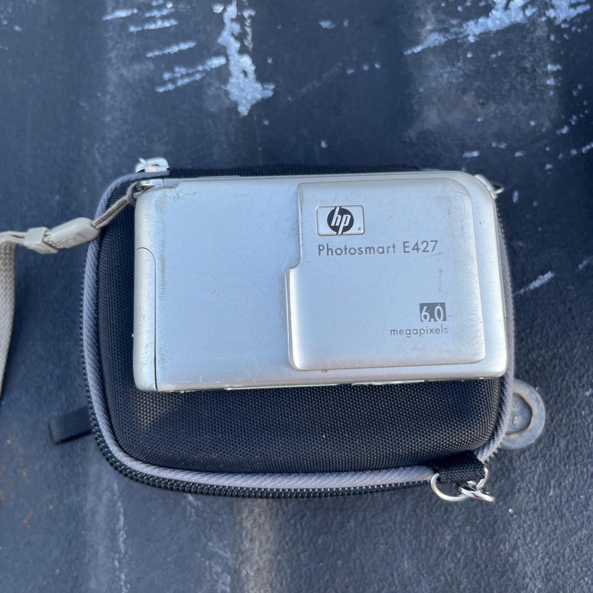 HP PHOTOSMART E427 COMPACT DIGITAL CAMERA 6.0 MEGAPIXELS 5X ZOOM