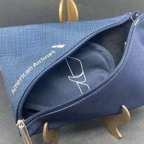 American Airlines First Class Toiletry Bag NEW - Picture 3 of 4