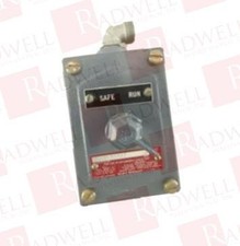 ALLEN BRADLEY 800H-R2HA7 / 800HR2HA7 (IN BOX)