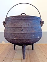 Antique Pennells Cast Iron Cauldron - Potjie Pot 3 Legs #4 Vintage Rare
