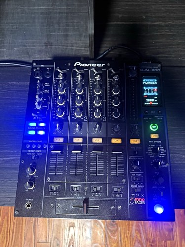 Pioneer DJM-800 4-Channel DJ Mixer Built-In Effects. Inno crossfader installed.