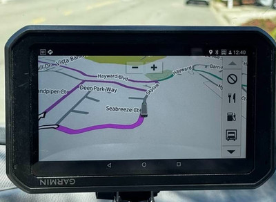 GARMIN TRUCK 7'' LM  GPS WITH  DASH CAM RECORDER  1  YEAR WARRANTY