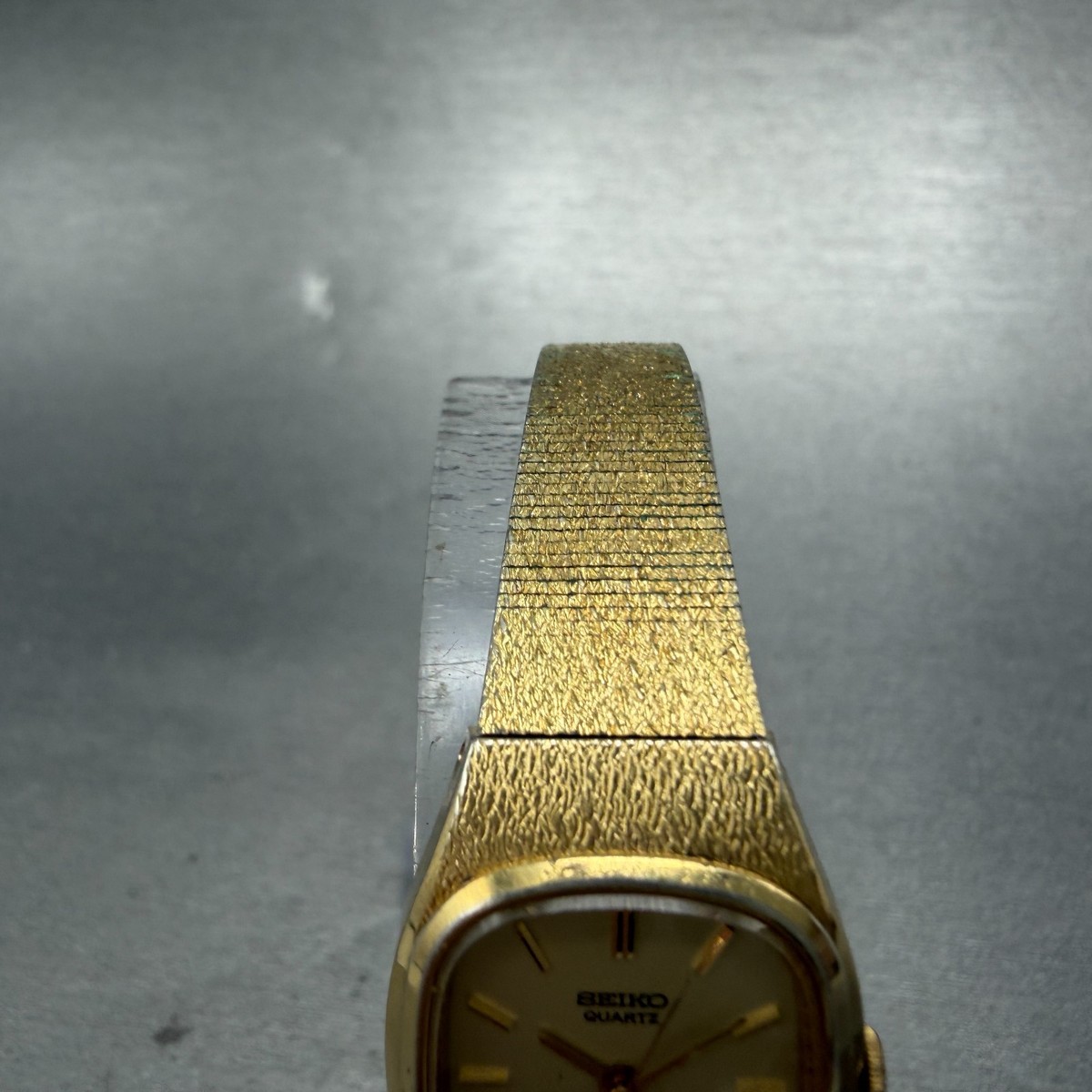 Seiko Watch Women 20mm Champagne Dial Gold Tone Oval 3421-5020 New