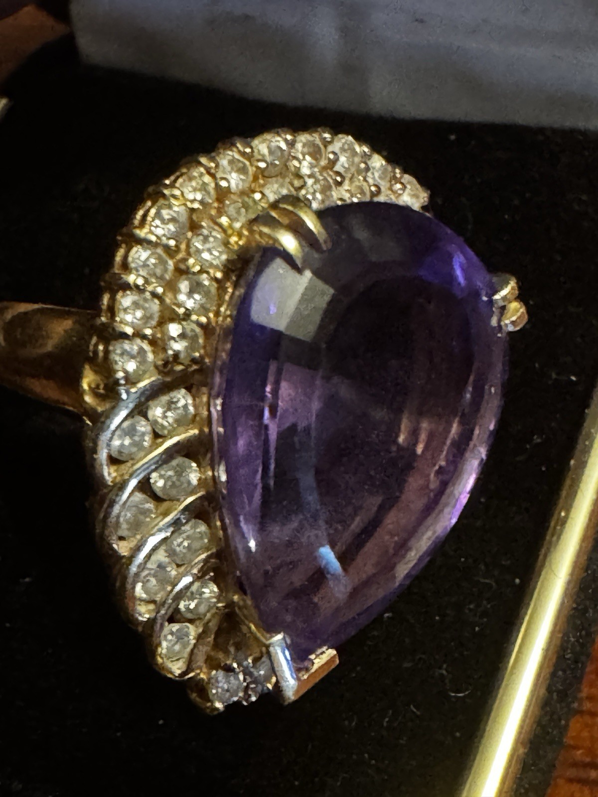 14k. SOLID GOLD RING WITH NATURAL DIAMONDS & AMET… - image 8