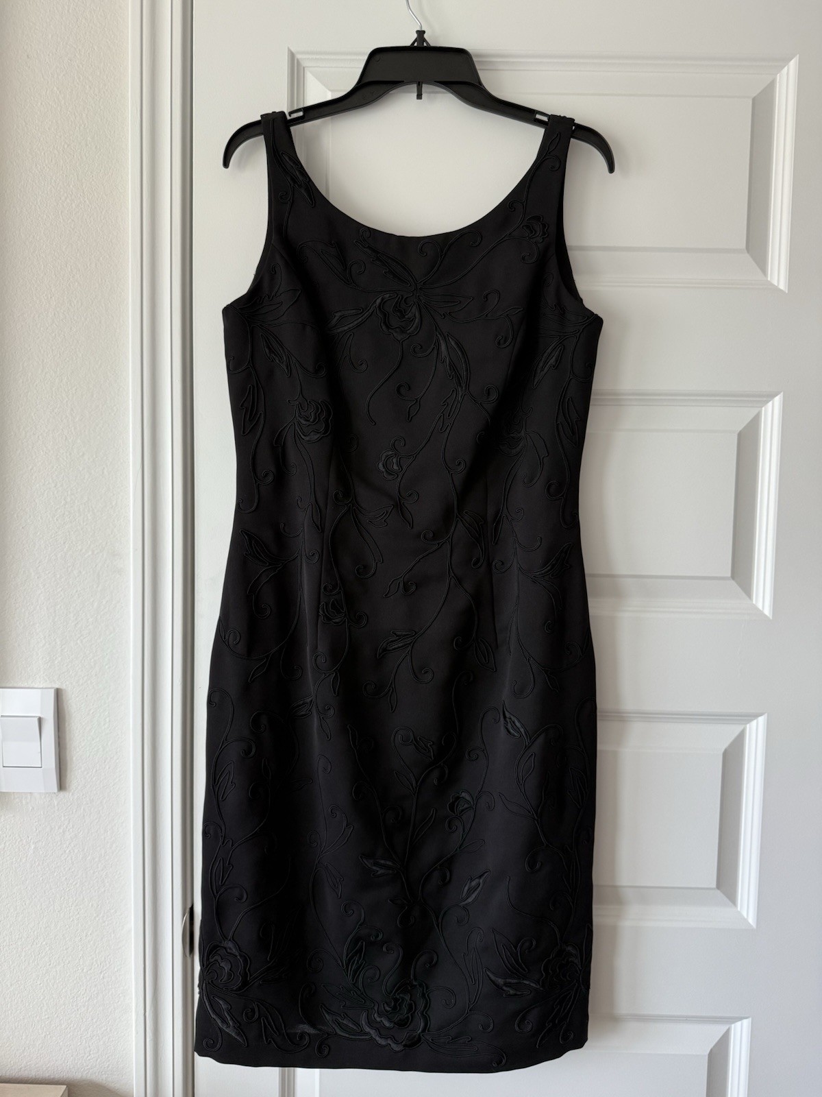 Vtg Marie St. Claire Embroidered Sleeveless Dress Womens 10 Black Floral Pattern